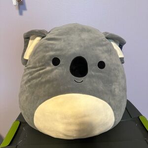 Squishmallows Gray and‎ Cream Plush